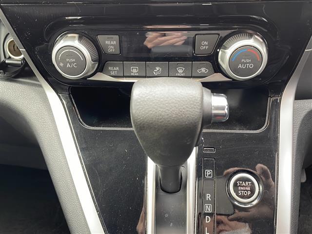 セレナ ハイウェイスター Vセレクション 純正ナビ/フルセグTV プロパイロット 両側パワースライドドア クルーズコントロール 純正AW コーナーセンサー前後 フルセグ フロアマット純正 LEDライト オートライト(7枚目)