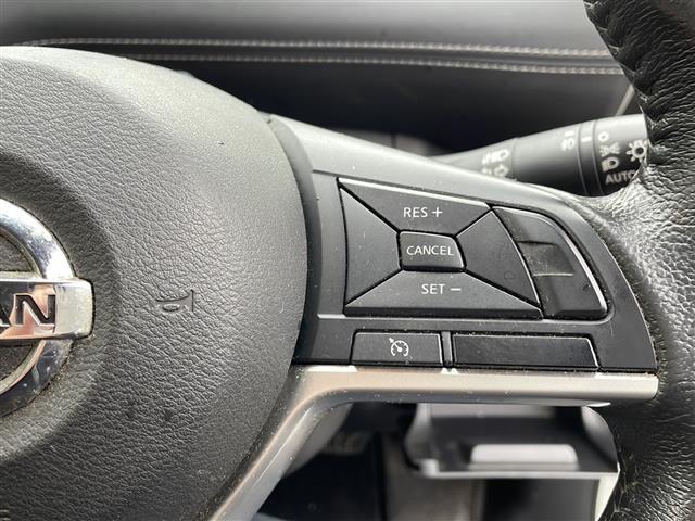 セレナ ハイウェイスター Vセレクション 純正ナビ/フルセグTV プロパイロット 両側パワースライドドア クルーズコントロール 純正AW コーナーセンサー前後 フルセグ フロアマット純正 LEDライト オートライト(13枚目)