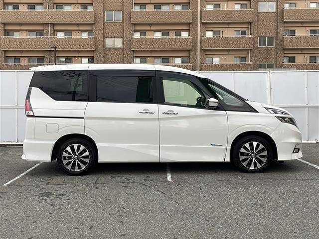 セレナ ハイウェイスター Vセレクション 純正ナビ/フルセグTV プロパイロット 両側パワースライドドア クルーズコントロール 純正AW コーナーセンサー前後 フルセグ フロアマット純正 LEDライト オートライト(31枚目)