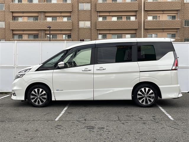 セレナ ハイウェイスター Vセレクション 純正ナビ/フルセグTV プロパイロット 両側パワースライドドア クルーズコントロール 純正AW コーナーセンサー前後 フルセグ フロアマット純正 LEDライト オートライト(33枚目)