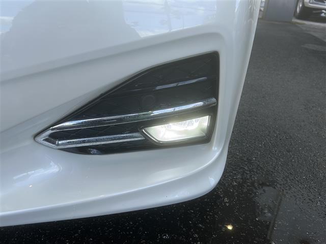 クラウン アスリートG-T 純正ナビ フルセグ CD DVD SD BT ラジオ オートハイビーム オートライト オールオートウィンドウ クルコン サンルーフ ステアリングスイッチ 社外AW組スタッドレス積載(39枚目)