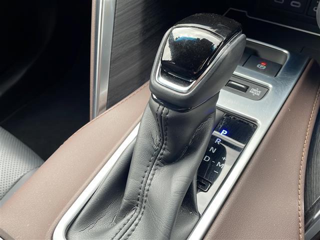 ハリアー Ｚ　レザーパッケージ　ワンオーナー　パノラミックビューモニター　ＪＢＬプレミアムサウンド　寒冷地仕様　モデリスタフルエアロ　メーカーナビ　フルセグＴＶ　Ｂｌｕｅｔｏｏｔｈ　ラジオ　ＵＳＢ　Ｍｉｒａｃａ（14枚目）