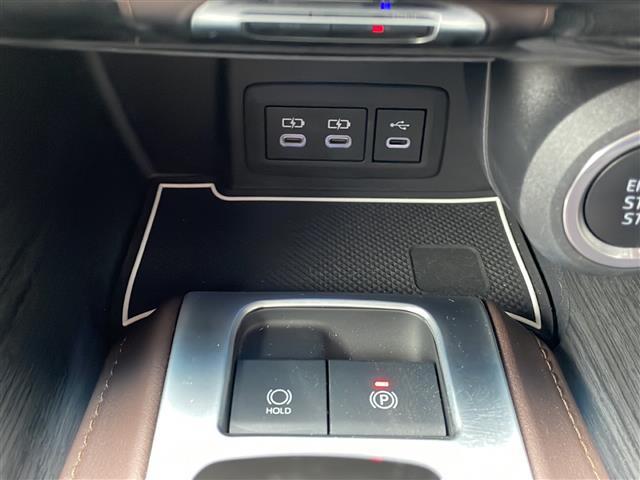 ハリアー Ｚ　レザーパッケージ　ワンオーナー　パノラミックビューモニター　ＪＢＬプレミアムサウンド　寒冷地仕様　モデリスタフルエアロ　メーカーナビ　フルセグＴＶ　Ｂｌｕｅｔｏｏｔｈ　ラジオ　ＵＳＢ　Ｍｉｒａｃａ（15枚目）