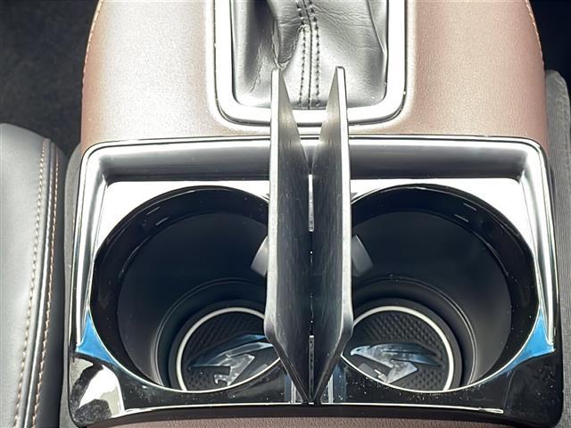 ハリアー Ｚ　レザーパッケージ　ワンオーナー　パノラミックビューモニター　ＪＢＬプレミアムサウンド　寒冷地仕様　モデリスタフルエアロ　メーカーナビ　フルセグＴＶ　Ｂｌｕｅｔｏｏｔｈ　ラジオ　ＵＳＢ　Ｍｉｒａｃａ（16枚目）