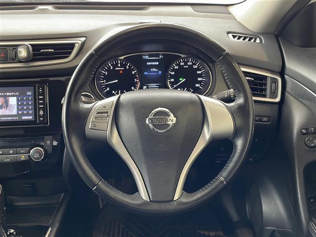 エクストレイル ２０Ｘ　社外ナビ　ＣＮ－Ｒ３００ＷＤ　フルセグテレビ　ＣＤ　ＤＶＤ　ＳＤ　ＢＴ　ＵＳＢ　ラジオ　前席シートヒーター　４ＷＤｌｏｃｋ切替機能　ヒルディセントコントロール　アイドリングストップ（10枚目）