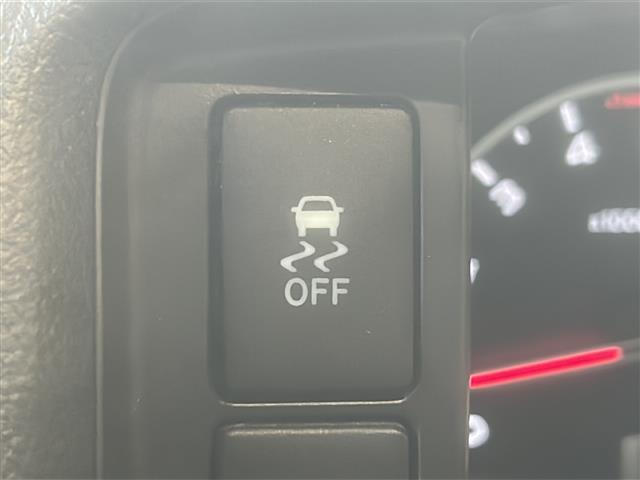 ハイエースバン スーパーGL 50TH アニバーサリーリミテッド 4WD☆ディーゼルターボ 衝突軽減装置 純正ナビTV/CD/DVD/ラジオ/Bluetooth バックカメラ ワンオーナー 両側パワースライドドア オートエアコン 横滑り防止(8枚目)