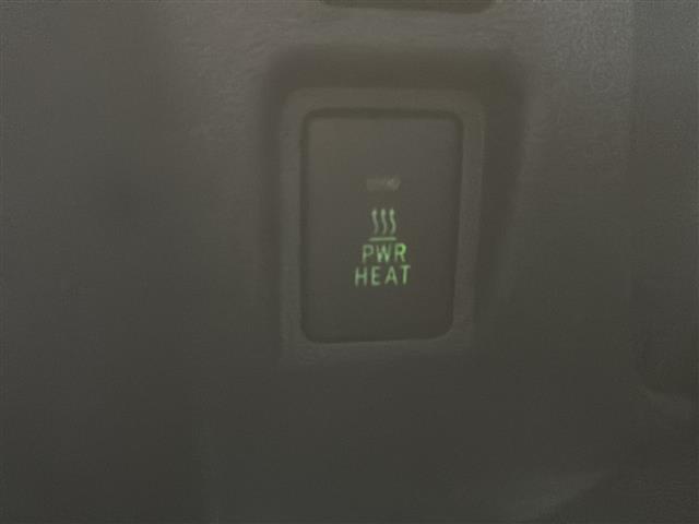 ハイエースバン スーパーGL 50TH アニバーサリーリミテッド 4WD☆ディーゼルターボ 衝突軽減装置 純正ナビTV/CD/DVD/ラジオ/Bluetooth バックカメラ ワンオーナー 両側パワースライドドア オートエアコン 横滑り防止(9枚目)