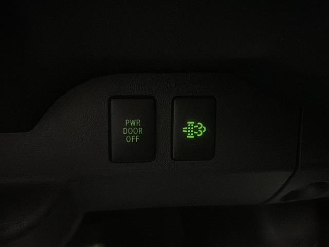 ハイエースバン スーパーGL 50TH アニバーサリーリミテッド 4WD☆ディーゼルターボ 衝突軽減装置 純正ナビTV/CD/DVD/ラジオ/Bluetooth バックカメラ ワンオーナー 両側パワースライドドア オートエアコン 横滑り防止(10枚目)