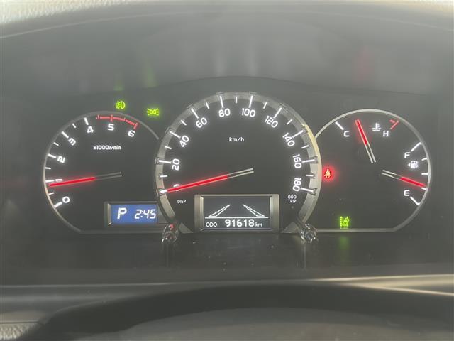 ハイエースバン スーパーGL 50TH アニバーサリーリミテッド 4WD☆ディーゼルターボ 衝突軽減装置 純正ナビTV/CD/DVD/ラジオ/Bluetooth バックカメラ ワンオーナー 両側パワースライドドア オートエアコン 横滑り防止(13枚目)