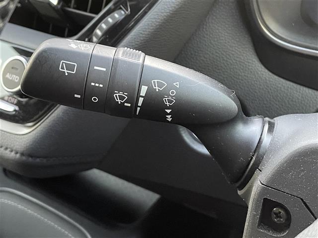 ＧＲカローラ ＲＺ　純正ディスプレイ　ナビ　ＢＴ　フルセグ　Ｍｉｒａｃａｓｔ　バックカメラ　ビルトインＥＴＣ　ＬＥＤヘッドライト　フォグライト　ＳＡＲＤフロント　ＳＡＲＤフェンダー　ＳＡＲＤサイド　ＳＡＲＤリアウィング（17枚目）