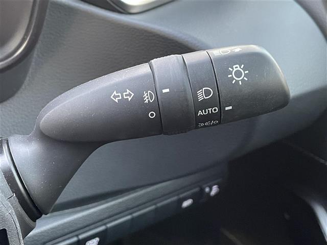 ＧＲカローラ ＲＺ　純正ディスプレイ　ナビ　ＢＴ　フルセグ　Ｍｉｒａｃａｓｔ　バックカメラ　ビルトインＥＴＣ　ＬＥＤヘッドライト　フォグライト　ＳＡＲＤフロント　ＳＡＲＤフェンダー　ＳＡＲＤサイド　ＳＡＲＤリアウィング（18枚目）