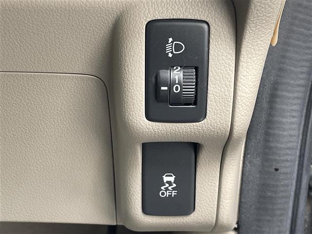 Ｎ－ＢＯＸ Ｇ・Ｌパッケージ　純正ＳＤナビ　ＣＤ　ＤＶＤ　ＳＤ　ＢＴ　フルセグＴＶ　バックカメラ　両側パワースライドドア　ＥＴＣ　ステアリングスイッチ　キセノンライト　フォグライト　ドアバイザー　電格ミラー　純正フロアマット（10枚目）