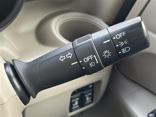 Ｎ－ＢＯＸ Ｇ・Ｌパッケージ　純正ＳＤナビ　ＣＤ　ＤＶＤ　ＳＤ　ＢＴ　フルセグＴＶ　バックカメラ　両側パワースライドドア　ＥＴＣ　ステアリングスイッチ　キセノンライト　フォグライト　ドアバイザー　電格ミラー　純正フロアマット（13枚目）