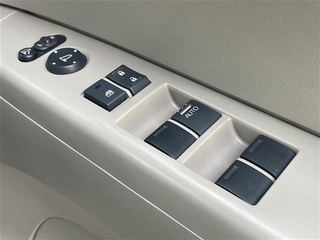 Ｎ－ＢＯＸ Ｇ・Ｌパッケージ　純正ＳＤナビ　ＣＤ　ＤＶＤ　ＳＤ　ＢＴ　フルセグＴＶ　バックカメラ　両側パワースライドドア　ＥＴＣ　ステアリングスイッチ　キセノンライト　フォグライト　ドアバイザー　電格ミラー　純正フロアマット（16枚目）