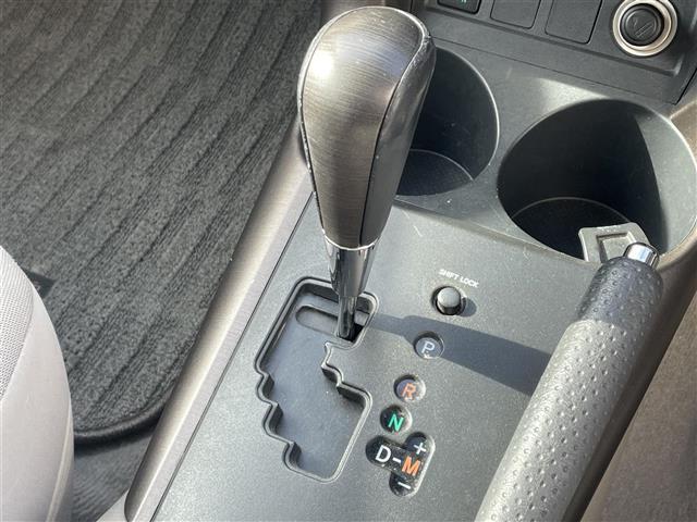 ヴァンガード ２４０Ｓ　純正ＨＤＤナビ　ＣＤ　ＤＶＤ　ラジオ　バックカメラ　ＥＴＣ　ダウンヒルアシスト　クルーズコントロール　キセノンライト　フォグライト　オートライト　プッシュスタート　電格ミラー　純正１７インチＡＷ（17枚目）