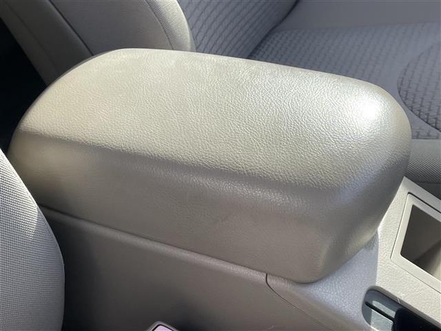 ヴァンガード ２４０Ｓ　純正ＨＤＤナビ　ＣＤ　ＤＶＤ　ラジオ　バックカメラ　ＥＴＣ　ダウンヒルアシスト　クルーズコントロール　キセノンライト　フォグライト　オートライト　プッシュスタート　電格ミラー　純正１７インチＡＷ（19枚目）