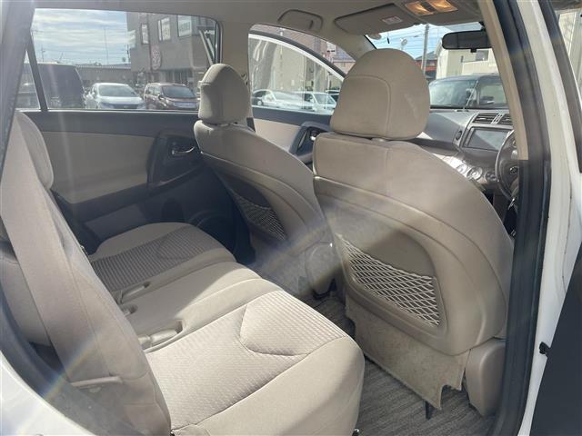 ヴァンガード ２４０Ｓ　純正ＨＤＤナビ　ＣＤ　ＤＶＤ　ラジオ　バックカメラ　ＥＴＣ　ダウンヒルアシスト　クルーズコントロール　キセノンライト　フォグライト　オートライト　プッシュスタート　電格ミラー　純正１７インチＡＷ（25枚目）