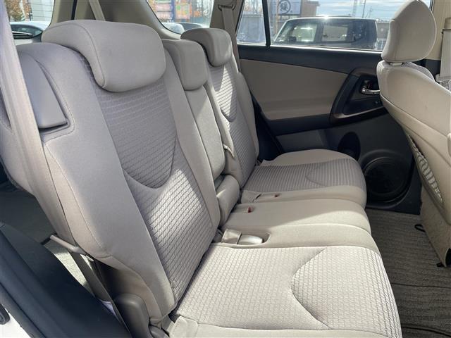 ヴァンガード ２４０Ｓ　純正ＨＤＤナビ　ＣＤ　ＤＶＤ　ラジオ　バックカメラ　ＥＴＣ　ダウンヒルアシスト　クルーズコントロール　キセノンライト　フォグライト　オートライト　プッシュスタート　電格ミラー　純正１７インチＡＷ（26枚目）