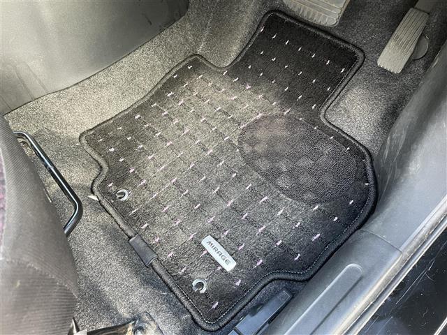 ミラージュ Ｇ　純正ＳＤナビ　ＣＤ　ＤＶＤ　ＳＤ　ＢＴ　フルセグＴＶ　バックカメラ　ＥＴＣ　アイドリングストップ　ハロゲンライト　オートライト　ヘッドライトレベライザー　プッシュスタート　ドアバイザー　電格ミラー（37枚目）