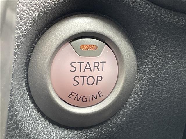 ノート Ｘ　Ｖセレクション＋セーフティ　衝突軽減ブレーキ　レーンキープアシスト　純正ＳＤナビ　ＣＤ　ＳＤ　ラジオ　ワンセグ　バックカメラ　ＥＴＣ　３６０°ドライブレコーダー　アイドリングストップ　ハロゲンライト　電格ミラー（14枚目）