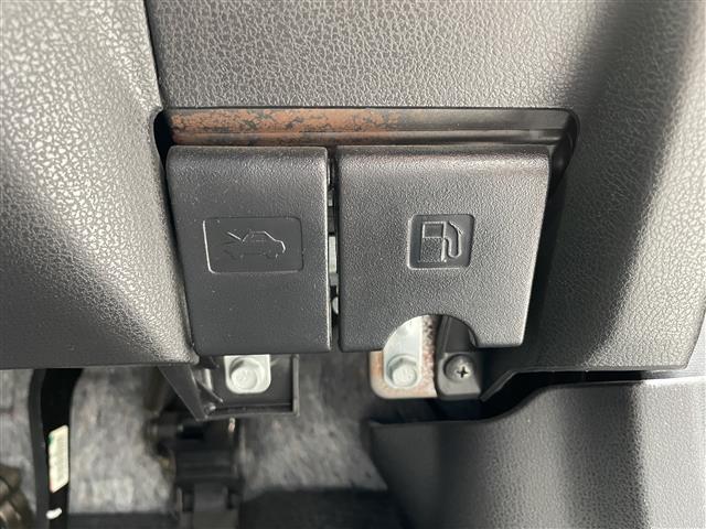 ノート Ｘ　Ｖセレクション＋セーフティ　衝突軽減ブレーキ　レーンキープアシスト　純正ＳＤナビ　ＣＤ　ＳＤ　ラジオ　ワンセグ　バックカメラ　ＥＴＣ　３６０°ドライブレコーダー　アイドリングストップ　ハロゲンライト　電格ミラー（16枚目）