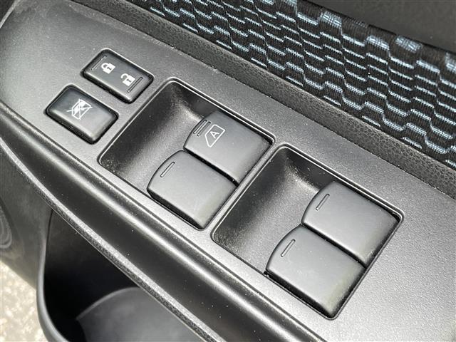 ノート Ｘ　Ｖセレクション＋セーフティ　衝突軽減ブレーキ　レーンキープアシスト　純正ＳＤナビ　ＣＤ　ＳＤ　ラジオ　ワンセグ　バックカメラ　ＥＴＣ　３６０°ドライブレコーダー　アイドリングストップ　ハロゲンライト　電格ミラー（21枚目）