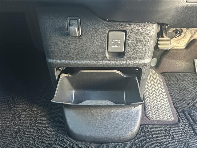 Ｎ－ＢＯＸカスタム Ｇ・Ｌホンダセンシング　純正ＳＤナビ　ＣＤ　ＤＶＤ　ＳＤ　ＵＳＢ　ＢＴ　フルセグＴＶ　バックカメラ　片側パワースライドドア　ビルトインＥＴＣ　純正前方ドライブレコーダー　ＬＥＤヘッドライト　フォグライト　純正１４インチＡＷ（9枚目）