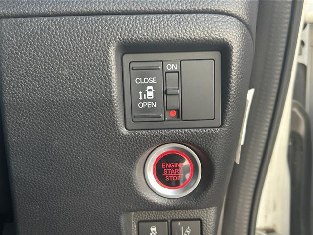 Ｎ－ＢＯＸカスタム Ｇ・Ｌホンダセンシング　純正ＳＤナビ　ＣＤ　ＤＶＤ　ＳＤ　ＵＳＢ　ＢＴ　フルセグＴＶ　バックカメラ　片側パワースライドドア　ビルトインＥＴＣ　純正前方ドライブレコーダー　ＬＥＤヘッドライト　フォグライト　純正１４インチＡＷ（11枚目）