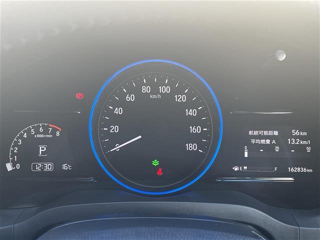 ヴェゼル Ｘ・ホンダセンシング　純正インターナビ　ＣＤ　ＤＶＤ　ＨＤＭＩ　ＢＴ　ＵＳＢ　ワンセグＴＶ　バックカメラ　ビルトインＥＴＣ　ステアリングスイッチ　アイドリングストップ　ＬＥＤヘッドライト　フォグライト　純正１６インチＡＷ（2枚目）