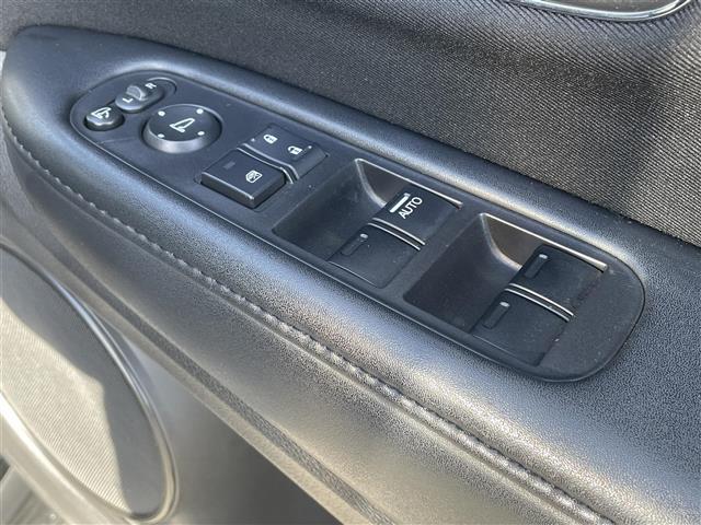 ヴェゼル Ｘ・ホンダセンシング　純正インターナビ　ＣＤ　ＤＶＤ　ＨＤＭＩ　ＢＴ　ＵＳＢ　ワンセグＴＶ　バックカメラ　ビルトインＥＴＣ　ステアリングスイッチ　アイドリングストップ　ＬＥＤヘッドライト　フォグライト　純正１６インチＡＷ（18枚目）