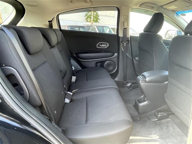 ヴェゼル Ｘ・ホンダセンシング　純正インターナビ　ＣＤ　ＤＶＤ　ＨＤＭＩ　ＢＴ　ＵＳＢ　ワンセグＴＶ　バックカメラ　ビルトインＥＴＣ　ステアリングスイッチ　アイドリングストップ　ＬＥＤヘッドライト　フォグライト　純正１６インチＡＷ（27枚目）