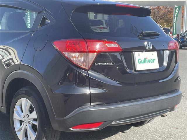 ヴェゼル Ｘ・ホンダセンシング　純正インターナビ　ＣＤ　ＤＶＤ　ＨＤＭＩ　ＢＴ　ＵＳＢ　ワンセグＴＶ　バックカメラ　ビルトインＥＴＣ　ステアリングスイッチ　アイドリングストップ　ＬＥＤヘッドライト　フォグライト　純正１６インチＡＷ（37枚目）