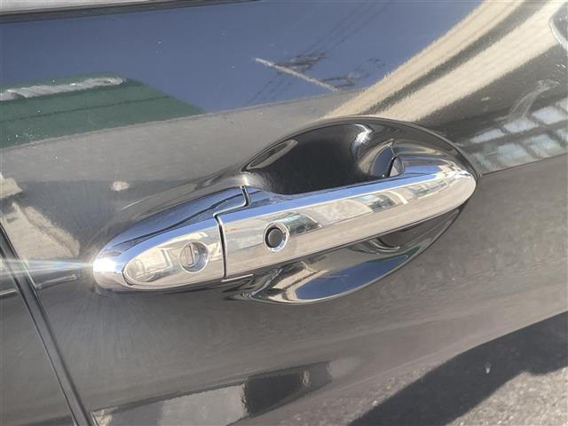 ヴェゼル Ｘ・ホンダセンシング　純正インターナビ　ＣＤ　ＤＶＤ　ＨＤＭＩ　ＢＴ　ＵＳＢ　ワンセグＴＶ　バックカメラ　ビルトインＥＴＣ　ステアリングスイッチ　アイドリングストップ　ＬＥＤヘッドライト　フォグライト　純正１６インチＡＷ（39枚目）