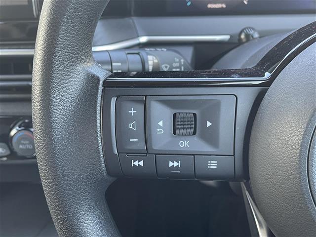 ノート Ｓ　純正ＳＤナビ　ＣＤ　ＳＤ　ＵＳＢ　ＢＴ　フルセグＴＶ　全方位カメラ　デジタルインナーミラー　前後ドライブレコーダー　オートホールド　ステアリングスイッチ　ＬＥＤヘッドライト　フォグライト（16枚目）