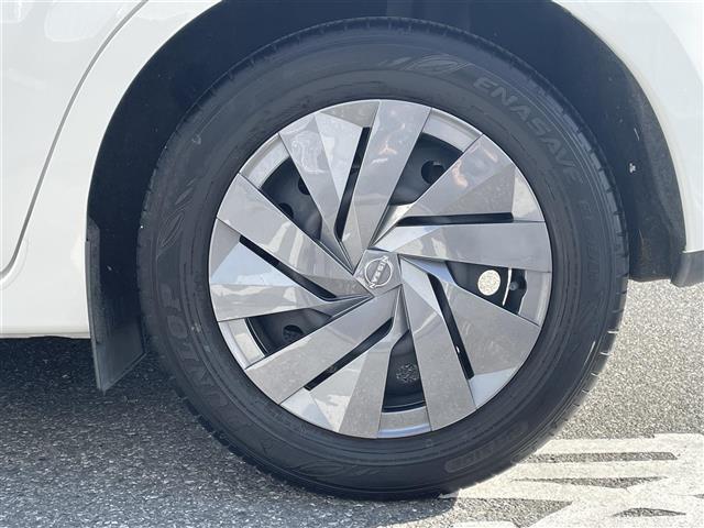 ノート Ｓ　純正ＳＤナビ　ＣＤ　ＳＤ　ＵＳＢ　ＢＴ　フルセグＴＶ　全方位カメラ　デジタルインナーミラー　前後ドライブレコーダー　オートホールド　ステアリングスイッチ　ＬＥＤヘッドライト　フォグライト（40枚目）