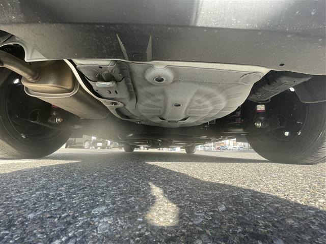 ノート Ｓ　純正ＳＤナビ　ＣＤ　ＳＤ　ＵＳＢ　ＢＴ　フルセグＴＶ　全方位カメラ　デジタルインナーミラー　前後ドライブレコーダー　オートホールド　ステアリングスイッチ　ＬＥＤヘッドライト　フォグライト（41枚目）