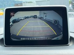 【バックモニター】後ろのカメラの映像をモニターに映し出すことができます！後方の見えない死角や、障害物との距離感をしっかり確認することができます！駐車が苦手な方におすすめです。 6