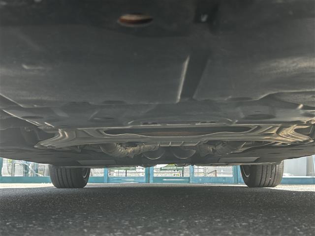 ＬＳ ＬＳ４６０　バージョンＣ　Ｉパッケージ　禁煙車／純正ナビ／サンルーフ／プレミアムサウンド／エアシート／シートヒーター／パワーシート／クルコン／ブラインドスポットモニター／ＥＴＣ２．０／純正１９インチＡＷ／前後クリソナ／ＬＥＤヘッドライト（11枚目）