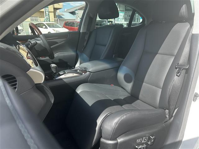 ＬＳ ＬＳ４６０　バージョンＣ　Ｉパッケージ　禁煙車／純正ナビ／サンルーフ／プレミアムサウンド／エアシート／シートヒーター／パワーシート／クルコン／ブラインドスポットモニター／ＥＴＣ２．０／純正１９インチＡＷ／前後クリソナ／ＬＥＤヘッドライト（20枚目）