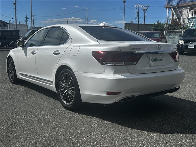 ＬＳ ＬＳ４６０　バージョンＣ　Ｉパッケージ　禁煙車／純正ナビ／サンルーフ／プレミアムサウンド／エアシート／シートヒーター／パワーシート／クルコン／ブラインドスポットモニター／ＥＴＣ２．０／純正１９インチＡＷ／前後クリソナ／ＬＥＤヘッドライト（35枚目）