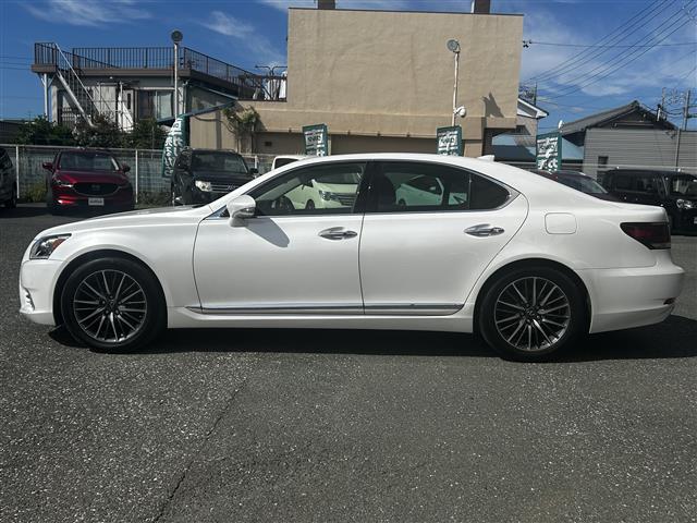 ＬＳ ＬＳ４６０　バージョンＣ　Ｉパッケージ　禁煙車／純正ナビ／サンルーフ／プレミアムサウンド／エアシート／シートヒーター／パワーシート／クルコン／ブラインドスポットモニター／ＥＴＣ２．０／純正１９インチＡＷ／前後クリソナ／ＬＥＤヘッドライト（36枚目）