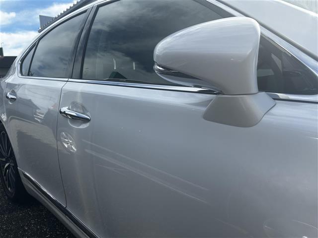 ＬＳ ＬＳ４６０　バージョンＣ　Ｉパッケージ　禁煙車／純正ナビ／サンルーフ／プレミアムサウンド／エアシート／シートヒーター／パワーシート／クルコン／ブラインドスポットモニター／ＥＴＣ２．０／純正１９インチＡＷ／前後クリソナ／ＬＥＤヘッドライト（40枚目）