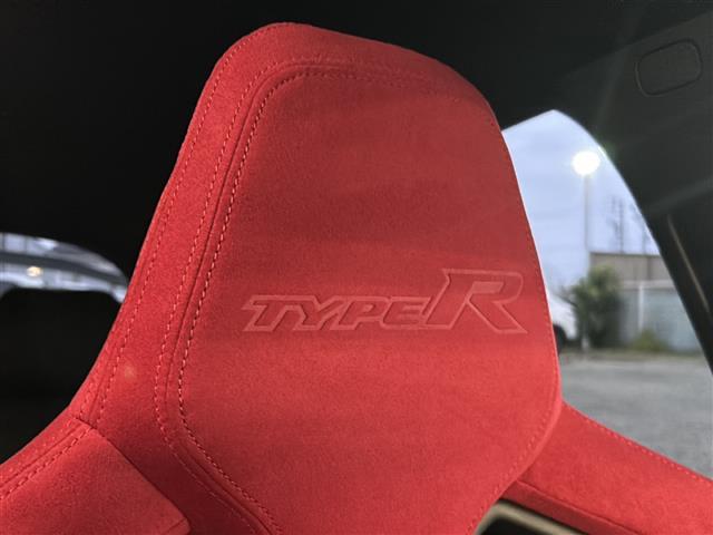 シビック タイプR ワンオーナー/純正9インチSDナビ/バックカメラ/クリアランスソナー前後/ホンダセンシング/衝突軽減ブレーキ/ブラインドスポット/路外逸脱抑制/アダプティブクルーズコントロール/スペアキー×1/保証書(20枚目)