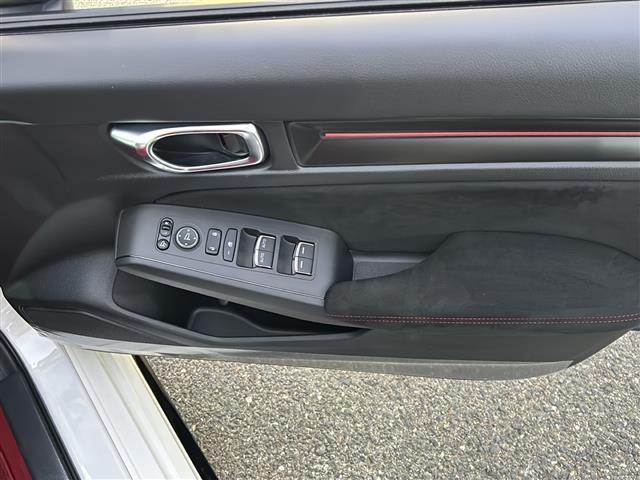 シビック タイプR ワンオーナー/純正9インチSDナビ/バックカメラ/クリアランスソナー前後/ホンダセンシング/衝突軽減ブレーキ/ブラインドスポット/路外逸脱抑制/アダプティブクルーズコントロール/スペアキー×1/保証書(22枚目)