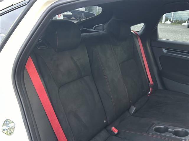 シビック タイプR ワンオーナー/純正9インチSDナビ/バックカメラ/クリアランスソナー前後/ホンダセンシング/衝突軽減ブレーキ/ブラインドスポット/路外逸脱抑制/アダプティブクルーズコントロール/スペアキー×1/保証書(23枚目)