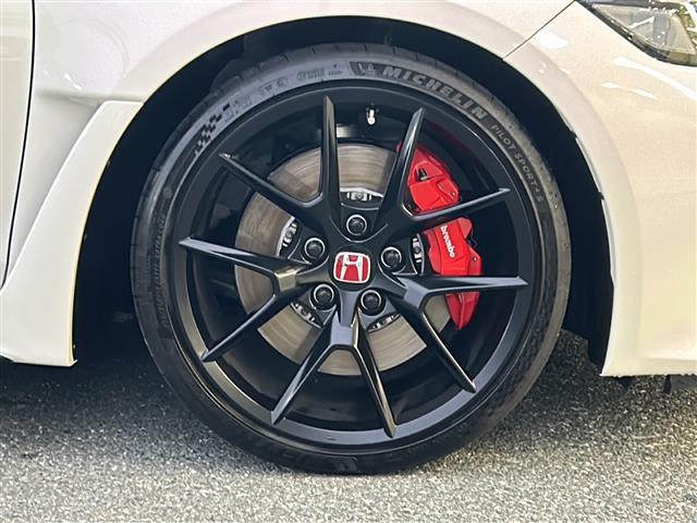 シビック タイプR ワンオーナー/純正9インチSDナビ/バックカメラ/クリアランスソナー前後/ホンダセンシング/衝突軽減ブレーキ/ブラインドスポット/路外逸脱抑制/アダプティブクルーズコントロール/スペアキー×1/保証書(39枚目)