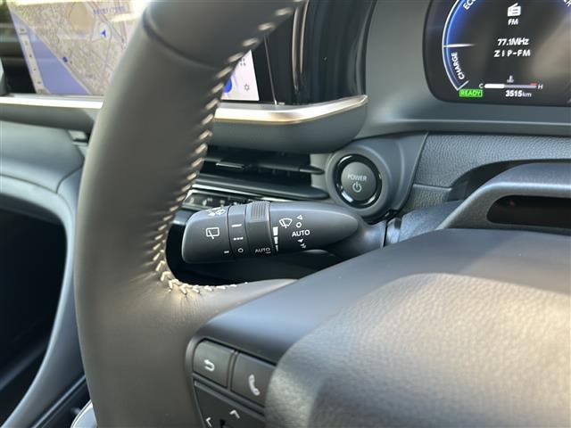 クラウンスポーツ Z ワンオーナー/メーカーオプションナビ/ブラインドスポットモニター/デジタルインナーミラー/フルモデリスタエアロ/メモリーシート/ベンチレーション/AC100W/ステアリングヒーター/置くだけ充電(15枚目)