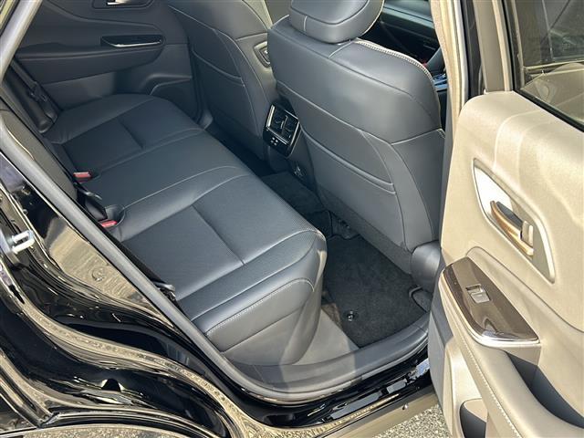 クラウンスポーツ Z ワンオーナー/メーカーオプションナビ/ブラインドスポットモニター/デジタルインナーミラー/フルモデリスタエアロ/メモリーシート/ベンチレーション/AC100W/ステアリングヒーター/置くだけ充電(23枚目)