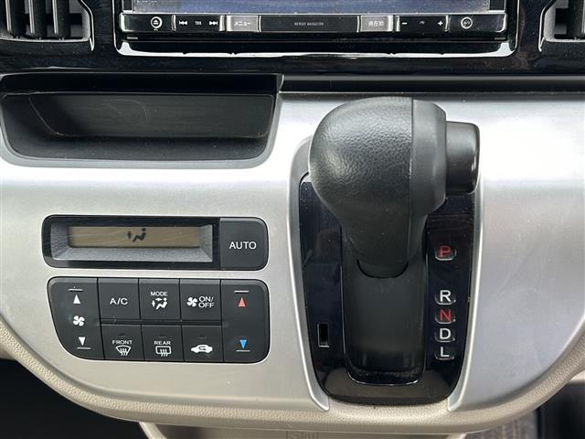 N-WGN C 社外8インチSDナビ/Bluetooth/フルセグTV/バックカメラ/純正フロアマット/純正ドアバイザー/リモコンキー/アイドリングストップ/ハロゲンランプ/ヘッドランプレベライザー(7枚目)