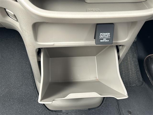 N-WGN C 社外8インチSDナビ/Bluetooth/フルセグTV/バックカメラ/純正フロアマット/純正ドアバイザー/リモコンキー/アイドリングストップ/ハロゲンランプ/ヘッドランプレベライザー(9枚目)